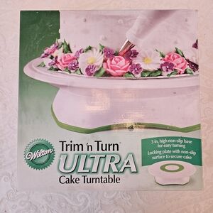 Wilton Trim 'n Turn Ultra Cake Decorating Turntable Rotating Stand 12" Like New